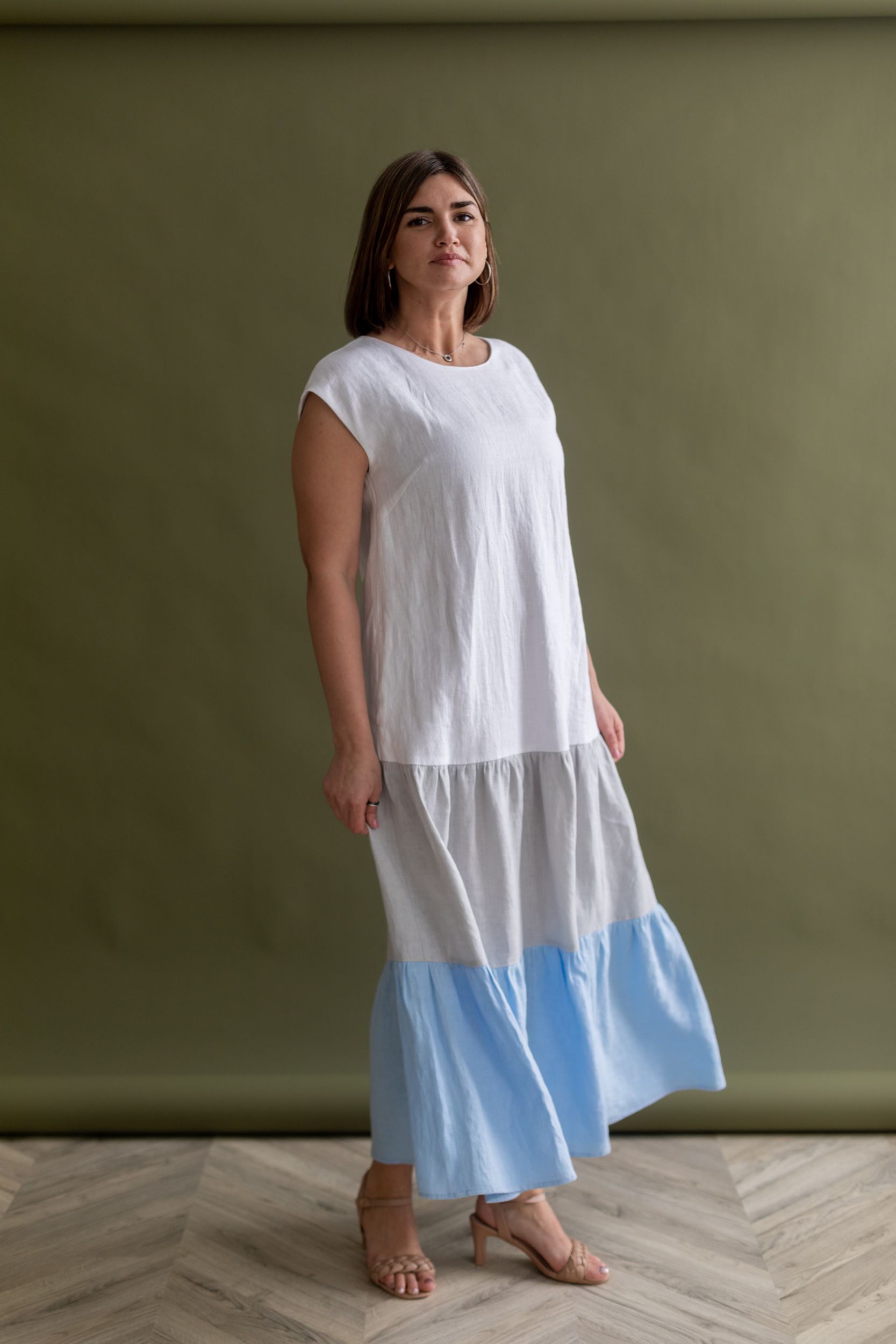 Платье с градиентом Плюс, цвет белый, серый, голубой